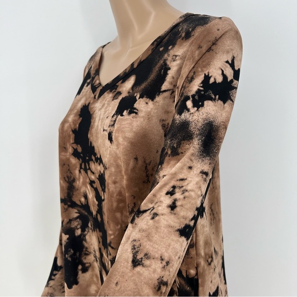 Sew In Love T-Shirt Dress Womens Black and Brown Bleach Dyed Long Sleeve V-Neck - Picture 2 of 9